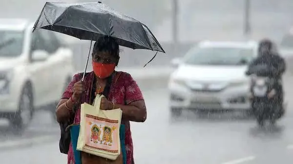 IMD Alert: तेज आंधी से हरियाणा का मौसम बिगड़ा, इन 5 राज्यों में होगी बारिश