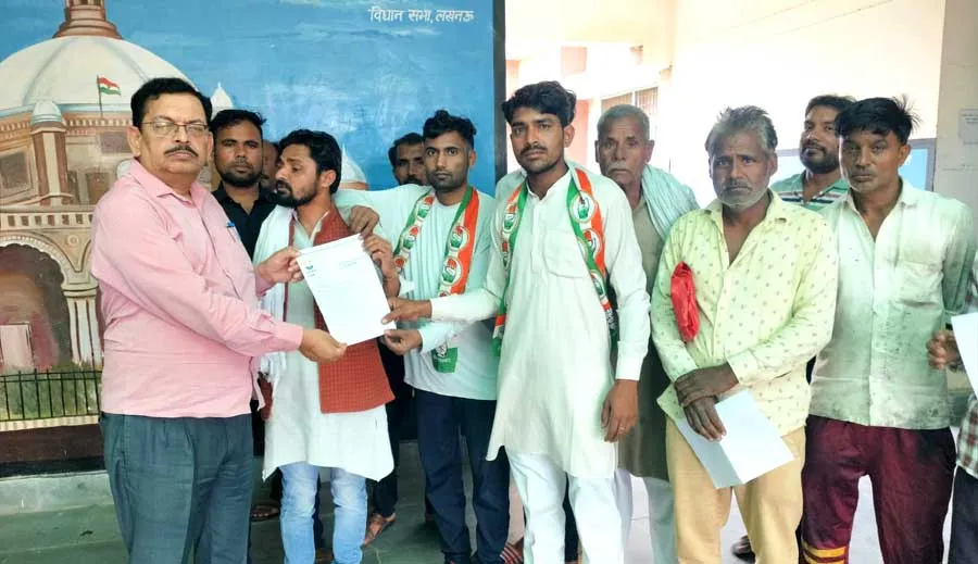 संसद नही तो सडक पर पूछेंगे, 20 हजार करोड़ किसका है