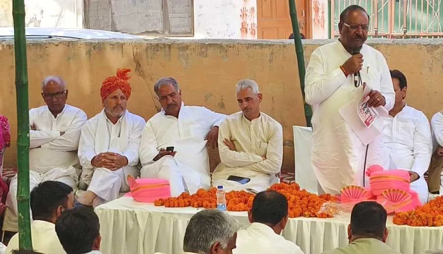 भाजपा सरकार से हर वर्ग दुखी: जयवीर