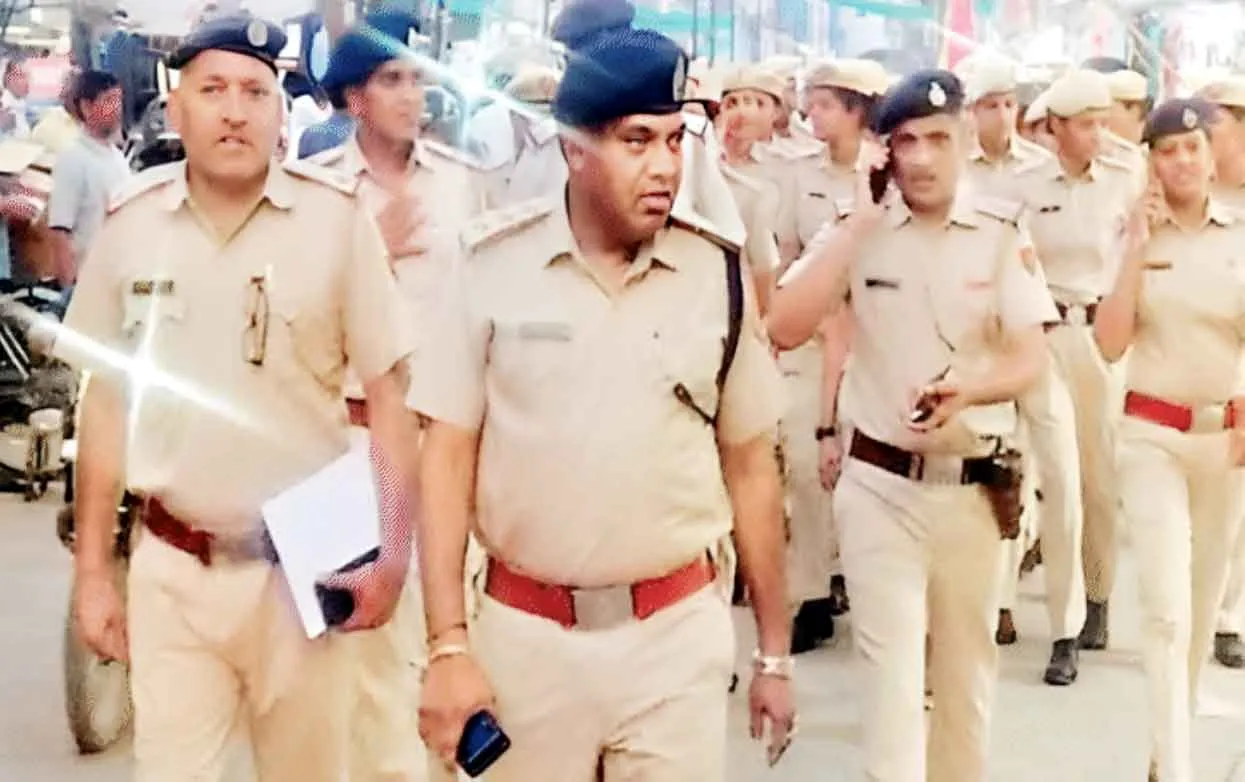 हरियाणा : सुबह-सुबह पुलिस एक्शन में : 300 से ज्यादा पुलिसकर्मियों की गैंगस्टर्स के ठिकानों पर छापेमारी