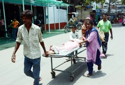 नहाने के गलत तरीके से बन रहे लकवा व Brain Stroke के मरीज