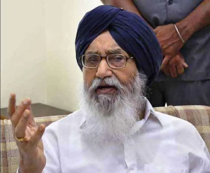 Parkash Singh Badal dies : केंद्र का बादल के सम्मान में दो दिन का राजकीय शोक, गुरुवार को अंत्येष्टि