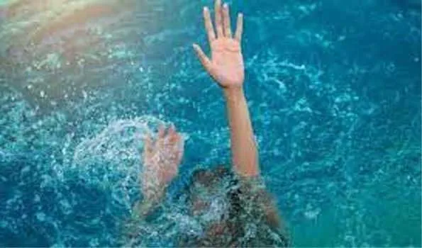 तीन दोस्तों के साथ तैरने गये थे, बच्चे की डूबने से मौत