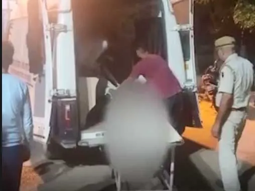 कैलादेवी के दर्शन करने जा रहे थे तभी अचानक हो गया हादसा मां बेटे सहित 4 की मौत
