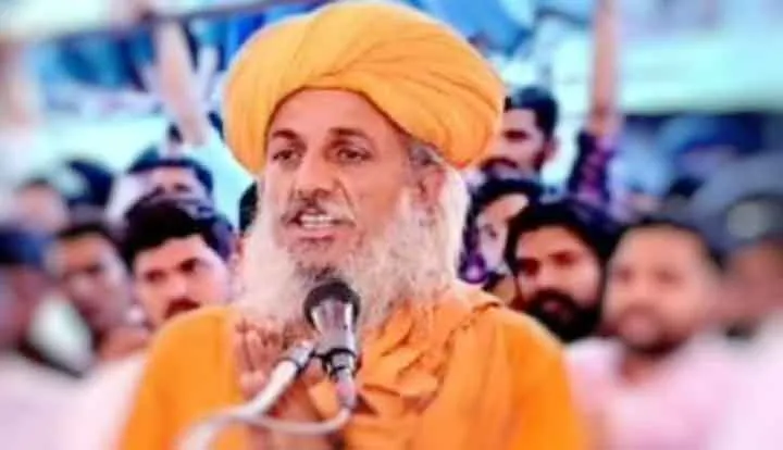 साधु का सुसाइड शूट, अकाउंटेंट और पति-पत्नी के टॉर्चर करने पर दे रहा हूं जान