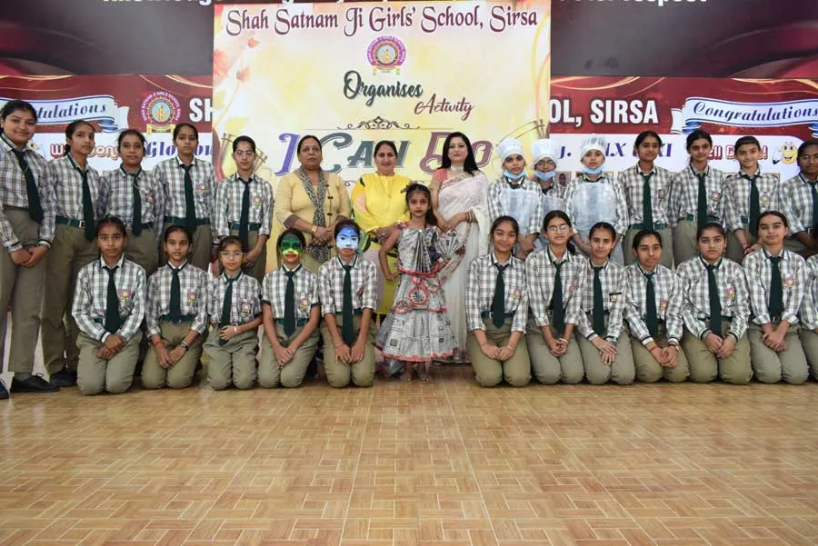शाह सतनाम जी गर्ल्स स्कूल में आर्ट कार्यक्रम में दिखाई प्रतिभा