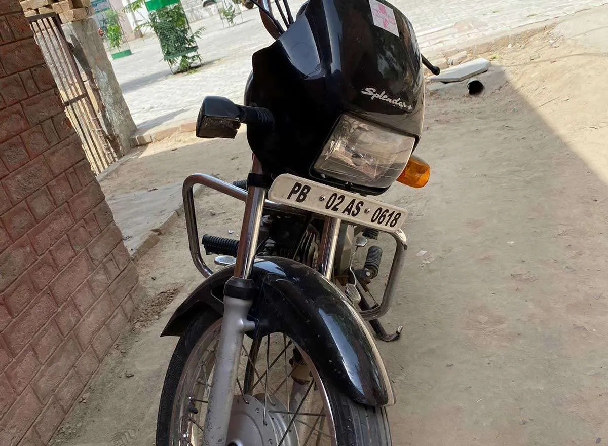 वीडियो वायरल होने पर चोर ने वापस लौटाया बाइक