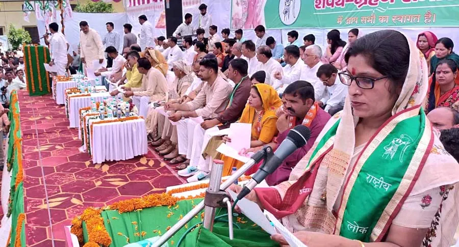 नवनिर्वाचित अध्यक्ष व सभासदों ने ली पद की शपथ