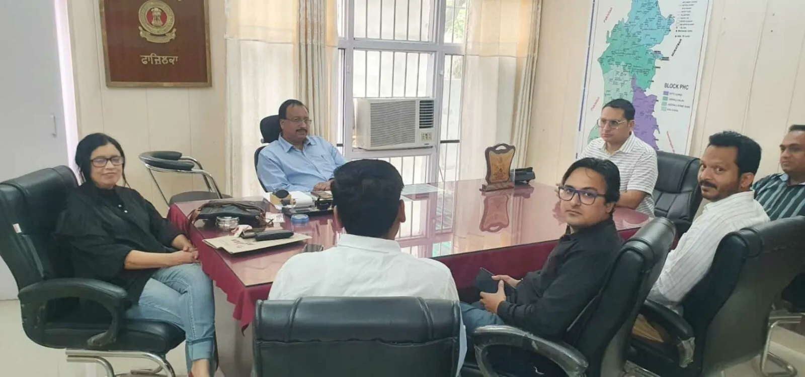 फाजिल्का 2 मई सिविल सर्जन कार्यालय में समय से पहुंचे अधिकारी और कर्मचारी