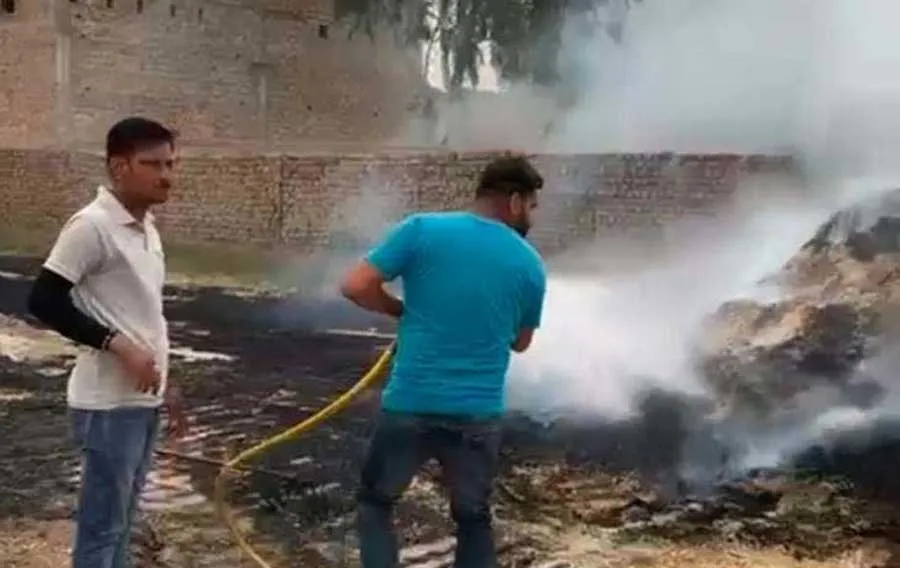 अबोहर के दो गांवों में लगी आग