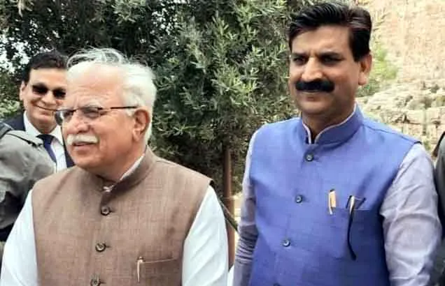 सीएम की व्यस्तता के बीच पॉलिटिकल सेक्रेटरी का इस्तीफा, बेदी के संगठन में जाने की चर्चा जोरों पर