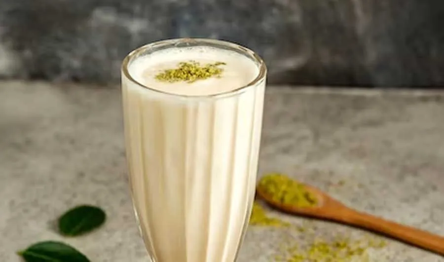 Lassi Peene ke Fayde