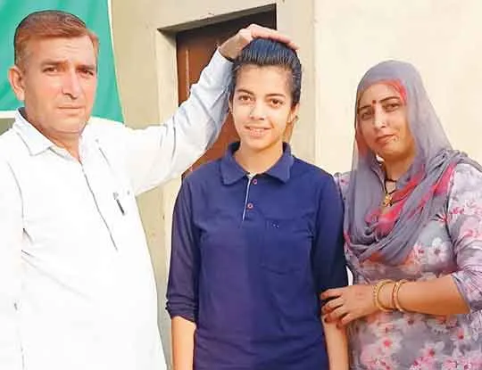 Sirsa : नॉन मेडिकल की छात्रा माया ने 96 प्रतिशत अंकों के साथ किया टॉप
