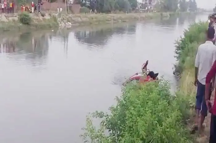 Pathankot: कार नहर में गिरी, तीन बैंककर्मियों की मौत