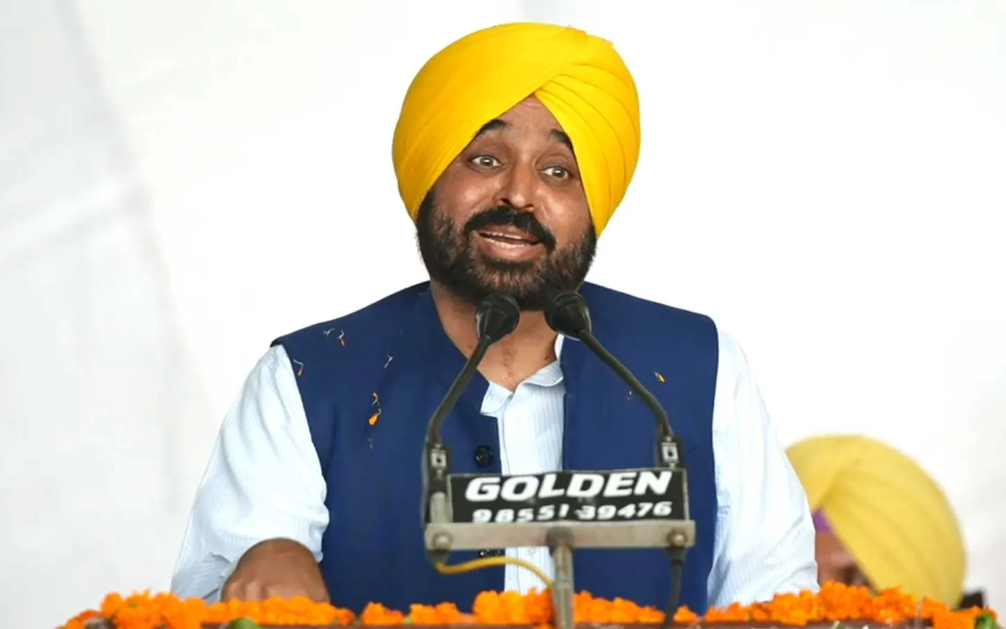 सरकार राज्य में पारदर्शी, प्रभावी और उत्तरदायी शासन देने के लिए वचनबद्ध : मुख्यमंत्री