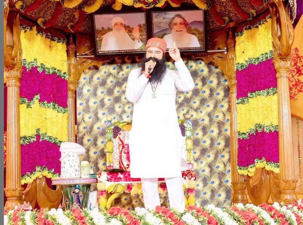 Saint Dr. MSG की इन्टाग्राम और फेसबुक अकाउंट्स पर नई पोस्ट हुई वायरल, जल्दी देखें, आपके लिए है खास!
