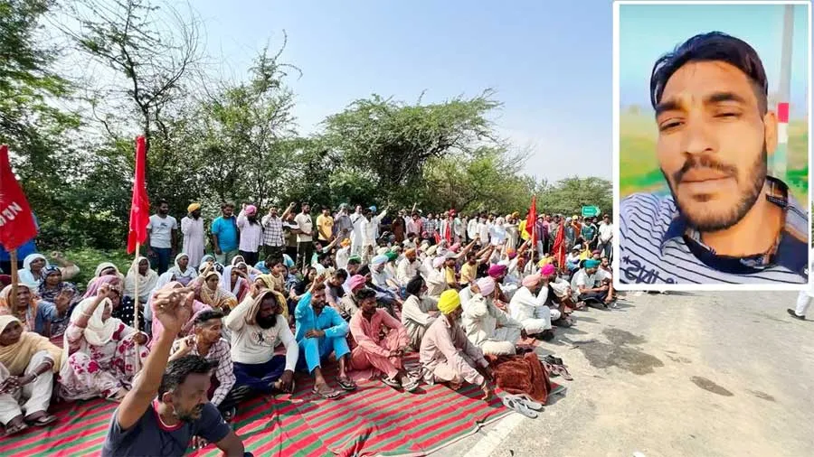 परिजनों ने सड़क पर शव रख किया रोड जाम