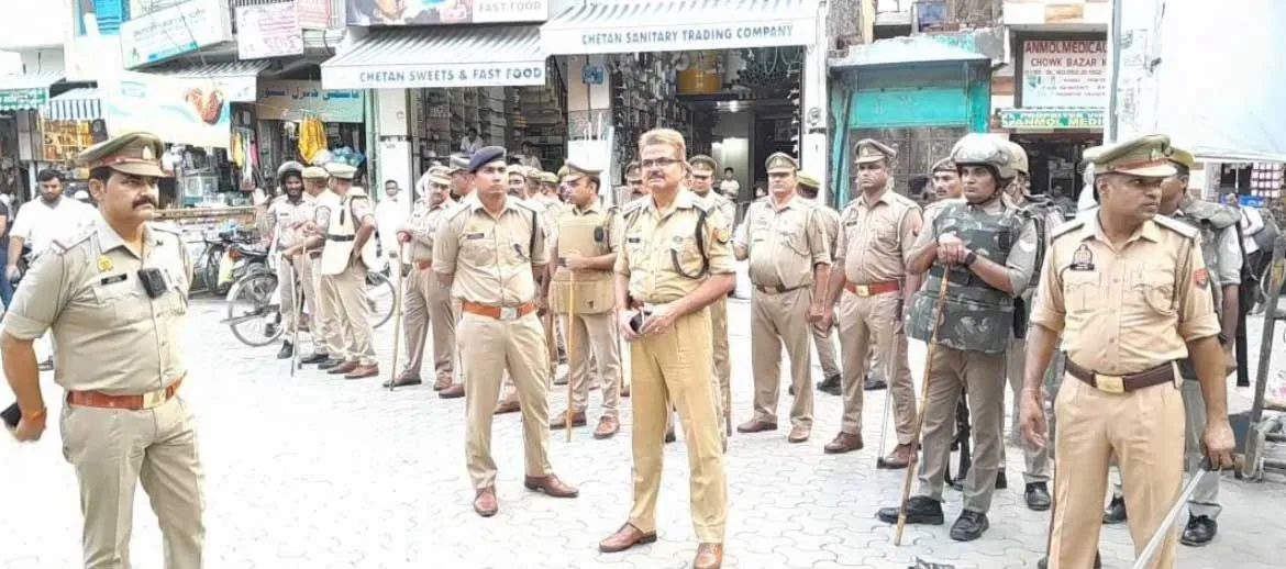एसपी ने ईद पर्व और कांवड़ यात्रा को लेकर किया फ्लैग मार्च