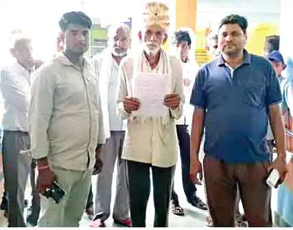 Family ID: ‘या तो मेरा परिवार पहचान पत्र बनवा दो या मेरी शादी करा दो’