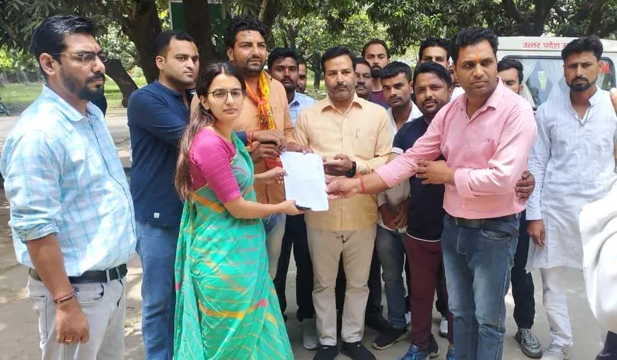 राष्ट्रीय बजरंग दल ने एसडीएम को सौंपा ज्ञापन