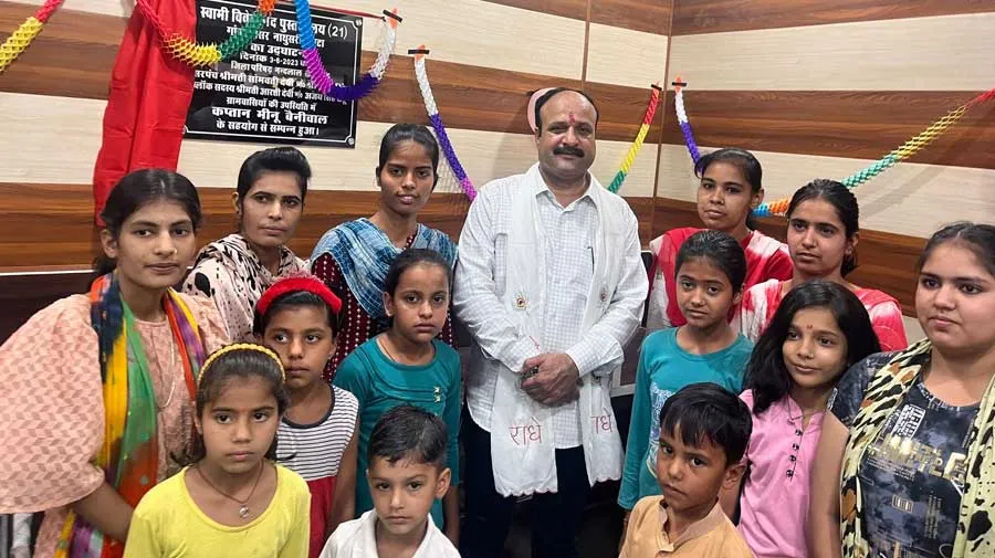 कप्तान मीनू बैनीवाल ने ऐलनाबाद हल्के के युवाओं की करदी मौज, गांव-गांव में तैयार हुई डिजीटल लाईब्रेरी