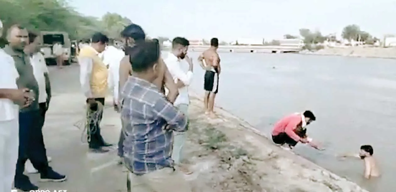 युवक ने नहर में कूदकर आत्महत्या की