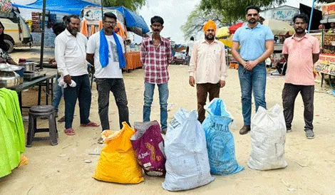दुकानदारों से एक क्विंटल पॉलीथीन बरामद