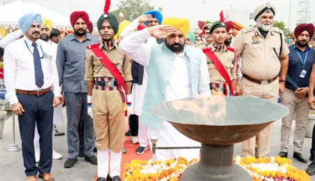 सीएम मान का कारगिल शहीदों को नमन्