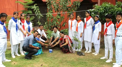 नेशन पब्लिक स्कूल में मनाया गया वन महोत्सव, बच्चों ने ली पौधे संरक्षण की शपथ