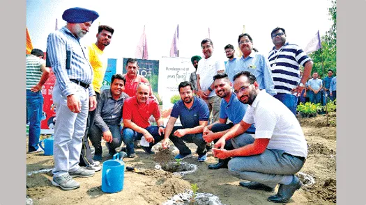 ट्राइडेंट कम्पनी वातावरण की संभाल के लिए एक हफ्ते में लगाएगी 10,000 पौधे