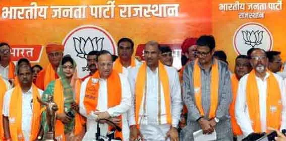 17 लोगों ने थामा भाजपा का दामन, अनूपगढ़ के पूर्व विधायक पवन दुग्गल भी शामिल
