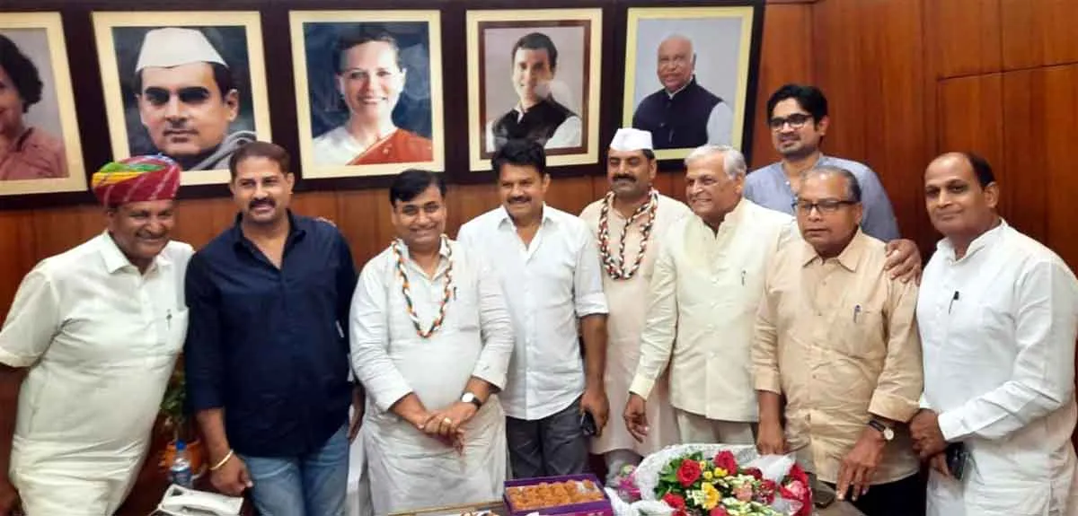 प्रदेश कांग्रेस की जंबो कार्यकारिणी में 48 महासचिव, 21 उपाध्यक्ष, 121 सचिव तथा 25 जिलाध्यक्ष नियुक्त