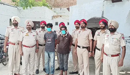 गिद्दड़बाहा पुलिस के हत्थे चढ़े 2 वाहन चोर