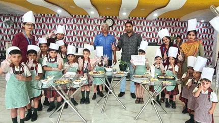 बिरला स्कूल में फ्रूट चार्ट प्रतियोगिता का आयोजन