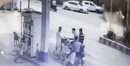 पेट्रोल पंप संचालक से रुपयों से भरा बैग छीनकर लुटेरे फरार