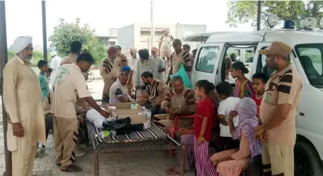 शाह सतनाम जी ग्रीन एस वेलफेयर फोर्स विंग ने अब ली बाढ़ प्रभावित लोगों के स्वास्थ्य की सुध