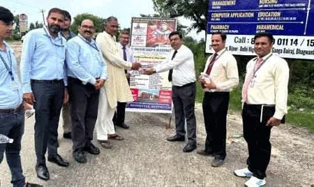 बीआईटी द्वारा पवित्र गंगा जल का वितरण