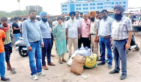 नगर निगम मोहाली ने एक क्विंटल सिंगल यूज प्लास्टिक किया जब्त