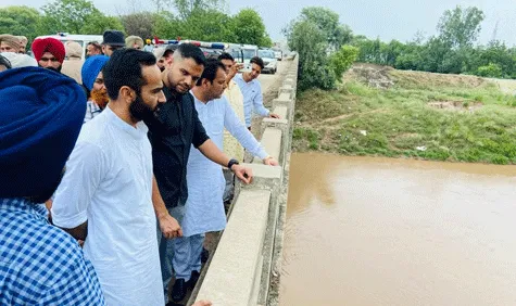 भारी बारिश के कारण किसी भी अप्रिय घटना से निपटने के लिए तैयार : हेयर