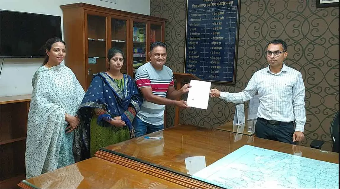 आख़िरकार, खत्म हुआ वर्षों का इंतजार ! 14 पाक विस्थापितों को मिला नागरिकता का अधिकार !