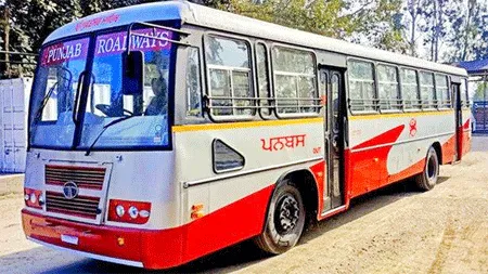 मिनिस्टर्स फ्लाइंग स्क्वाड ने 42 लीटर डीजल चोरी करते दो चालक दबोेचे