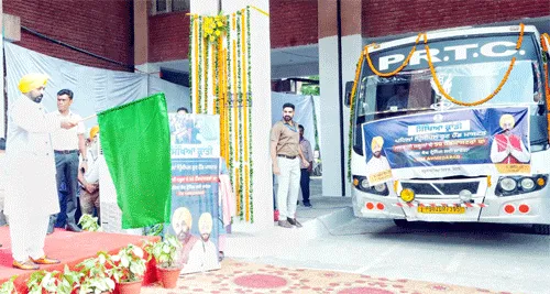 सरकारी स्कूलों के 50 हेडमास्टर प्रशिक्षण के लिए आईएमएम अहमदाबाद रवाना