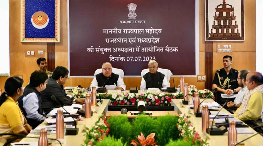 आंतरिक सुरक्षा, अपराध नियंत्रण, विकास से जुड़े मुद्दों पर प्राथमिकता से करें कार्य – राज्यपाल