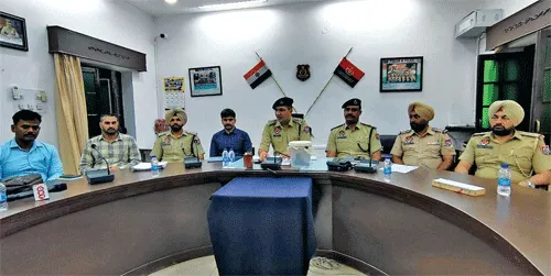 नकली पिस्तौल दिखाकर कार लूटने वाला आरोपी 48 घंटों में गिरफ्तार