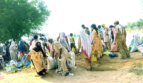 घग्गर का कहर! कमजोर बांधों पर डटे डेरा सच्चा सौदा के सेवादार