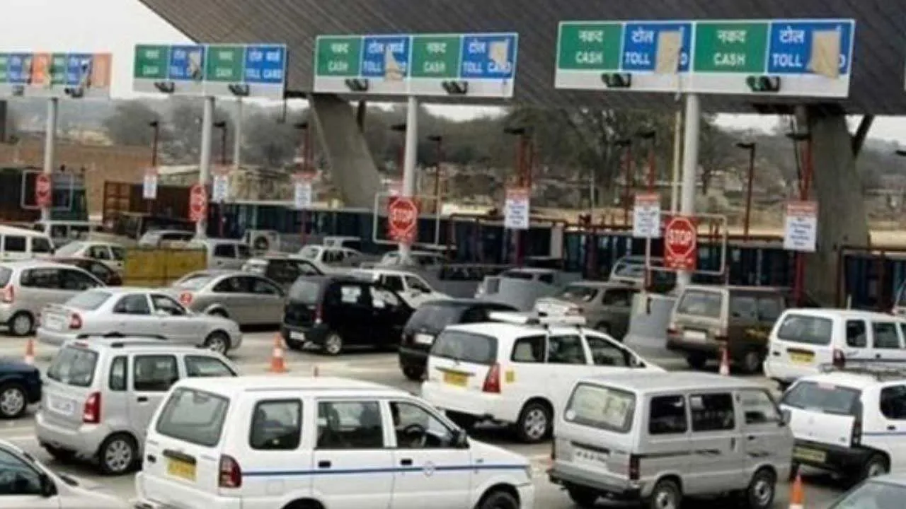 Toll Plaza: खुशखबरी! टोल को लेकर ट्रोल हुई ये न्यूज, जानें सरकार का जरूरी कदम? खबर आपके मतलब की!