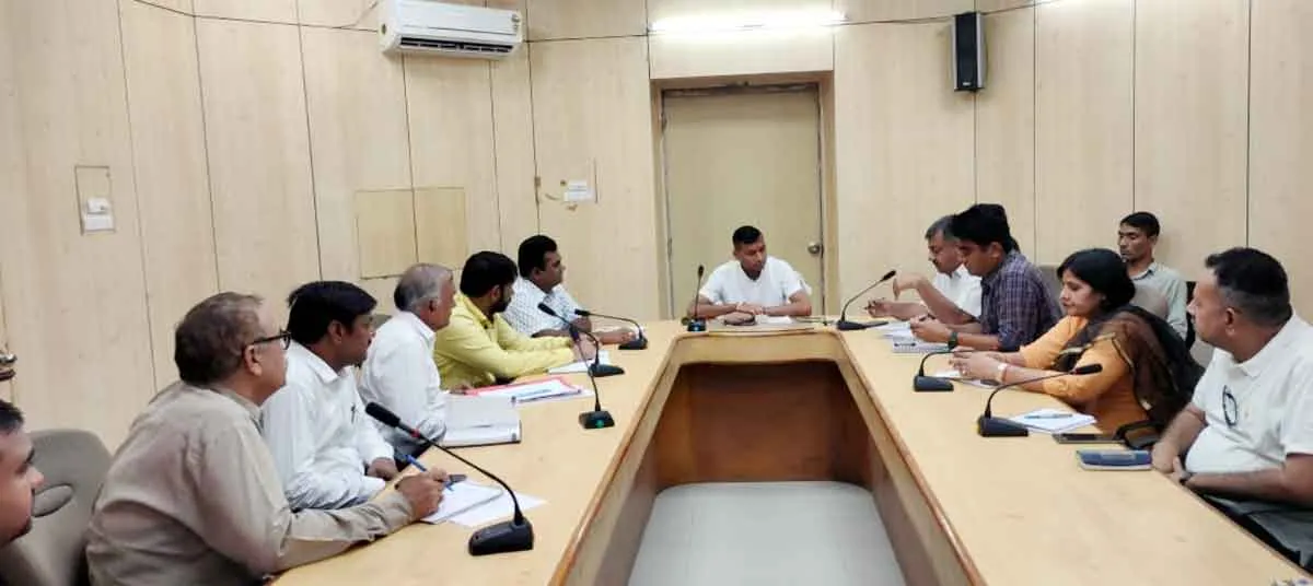 पर्यावरण को नुकसान से बचाने को सोलर कंपनियां चलाएंगी पौधारोपण अभियान