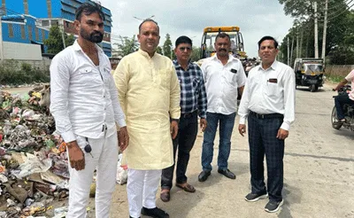 प्रशासन की अनदेखी के चलते शहर का प्रवेश द्वार ही बना डंपिंग यार्ड