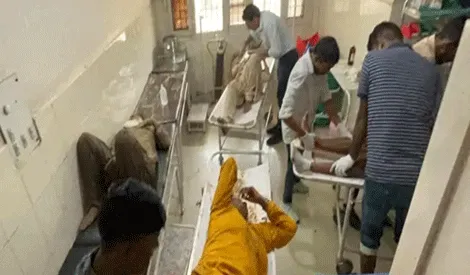 रिश्तेदार की 13वीं पर जा रहे थे 12 लोग, 9 घायल