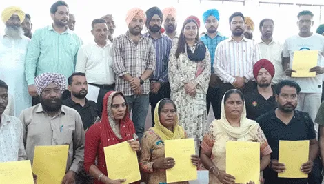कैबिनेट मंत्री अनमोल गगन मान ने 154 परिवारों को कच्चे मकान पक्का करने के लिए प्रति परिवार दिए 1.75 लाख रुपये